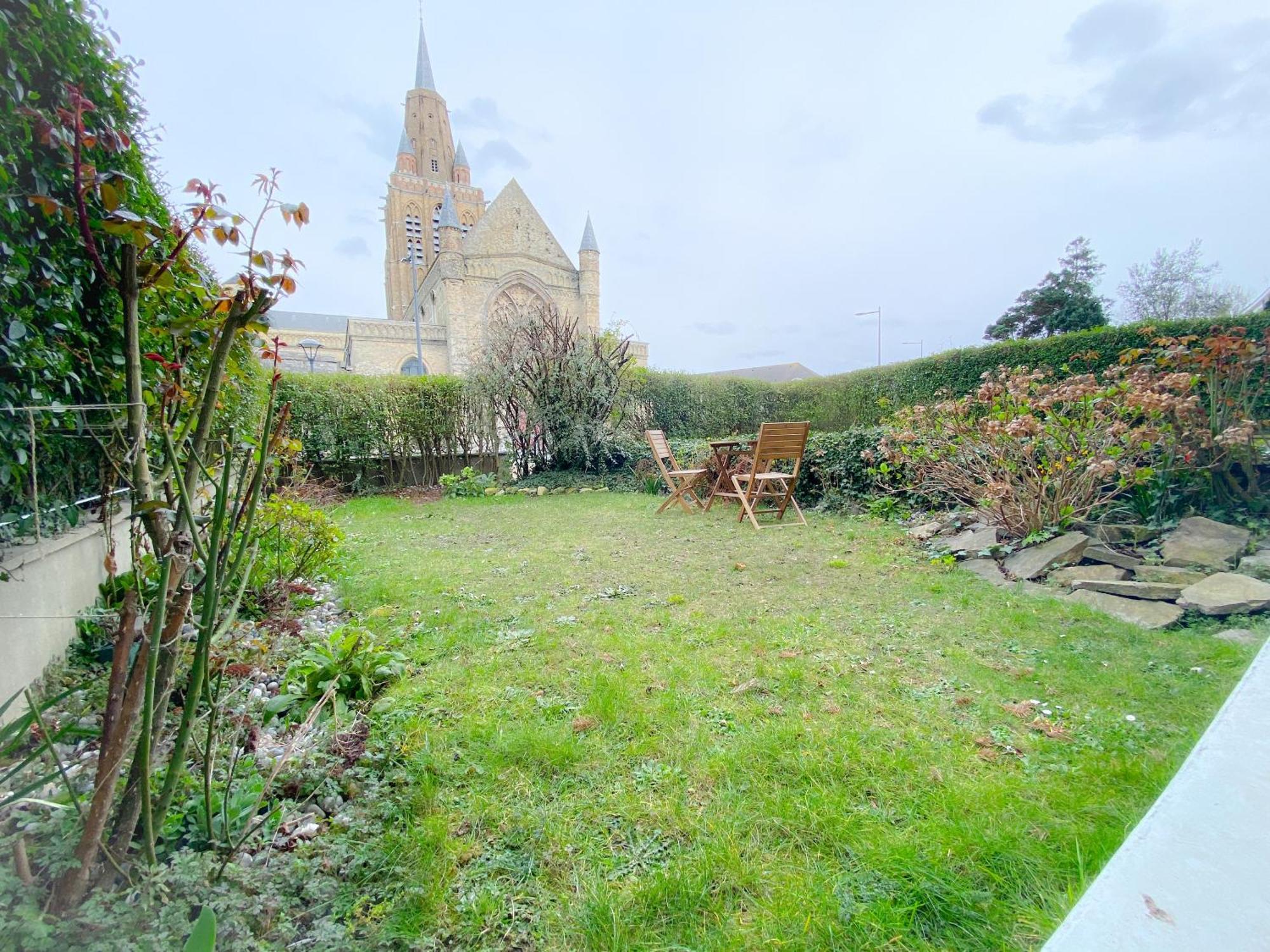 Le Notre Dame Maison Spacieuse Avec Jardin Calais Zewnętrze zdjęcie